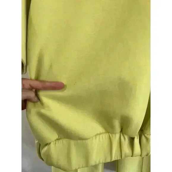 Short Sleeve Lime Top - Picture 3 of 9